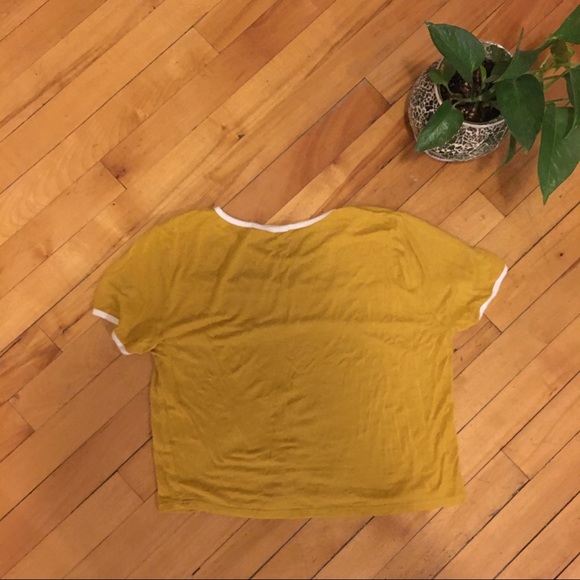 Retro Crop Top - Picture 3 of 4